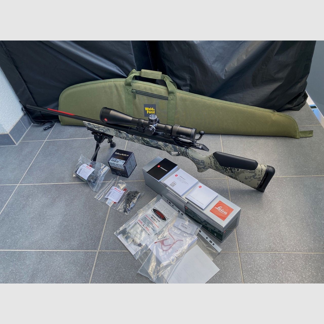 Benelli repeating rifle Lupo BE.S.T. Open Country .308 Win with a Leica scope Amplus 6 2.5–15x50i L-Ballistic BDC (MOA)