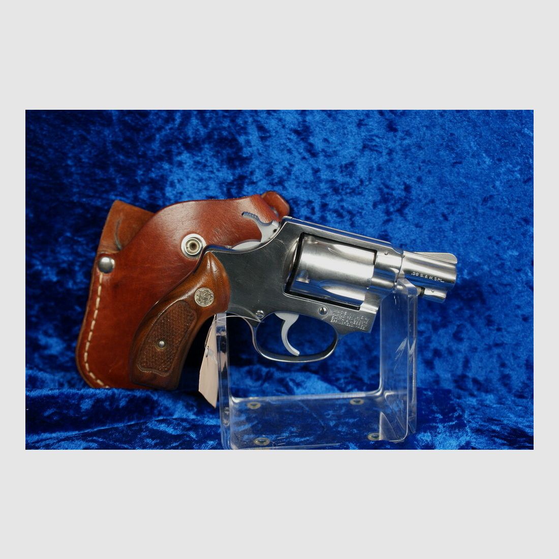 Smith & Wesson 60