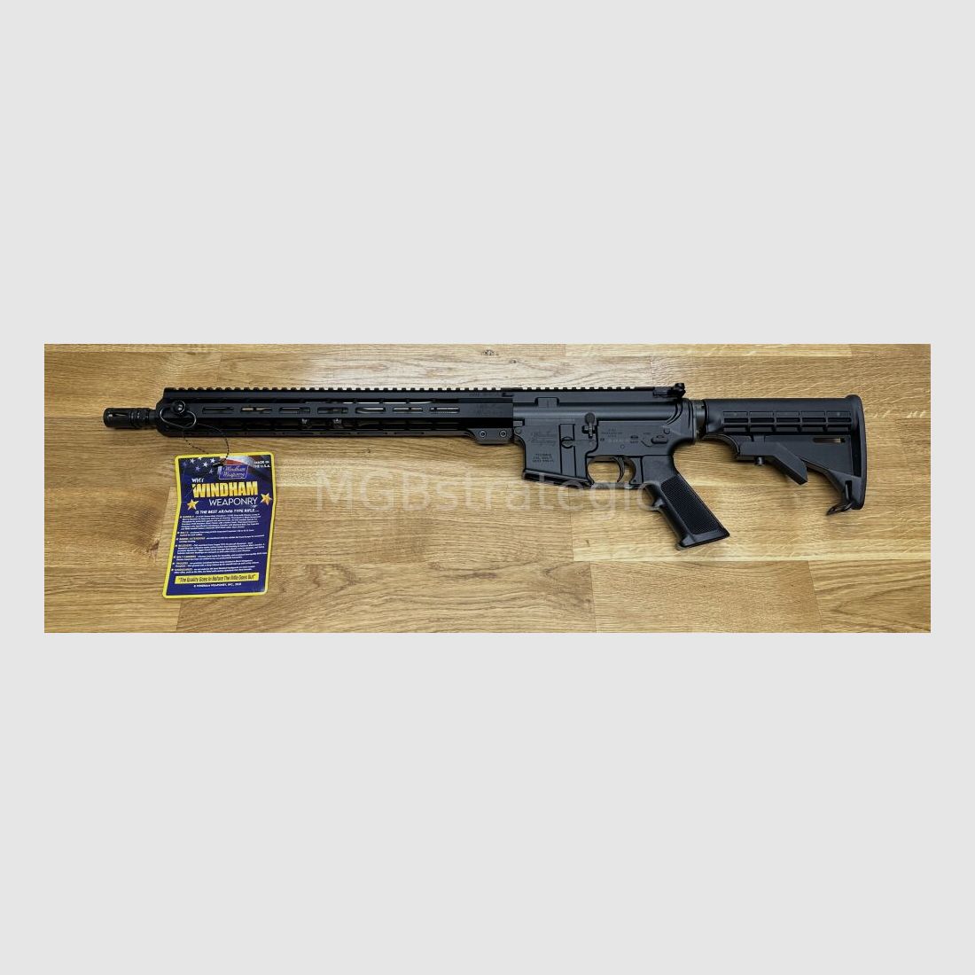 Windham Weaponry - halbautom. Büchse .223Rem RIFLE 16M4 SHAVED FRONT SIGHT - R16M4SFSMIT-16 - 15″ Windham Weaponry Aluminum M-LOK Free Float Handguard - 16" Lauf - Gewicht 2,88 kg ungeladen - System AR15 AR-15
