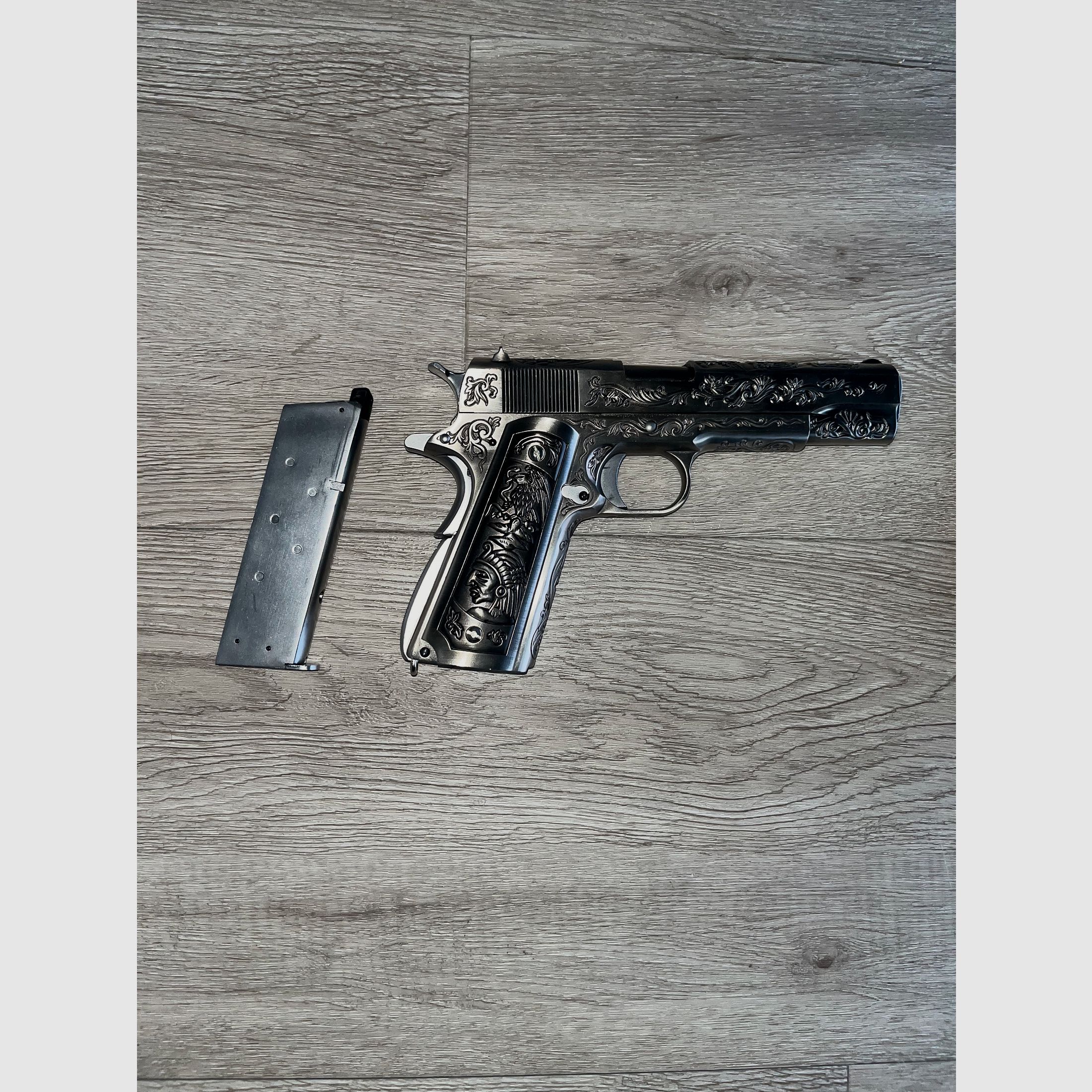  1911 GBB Vollmetall mit Gravuren
