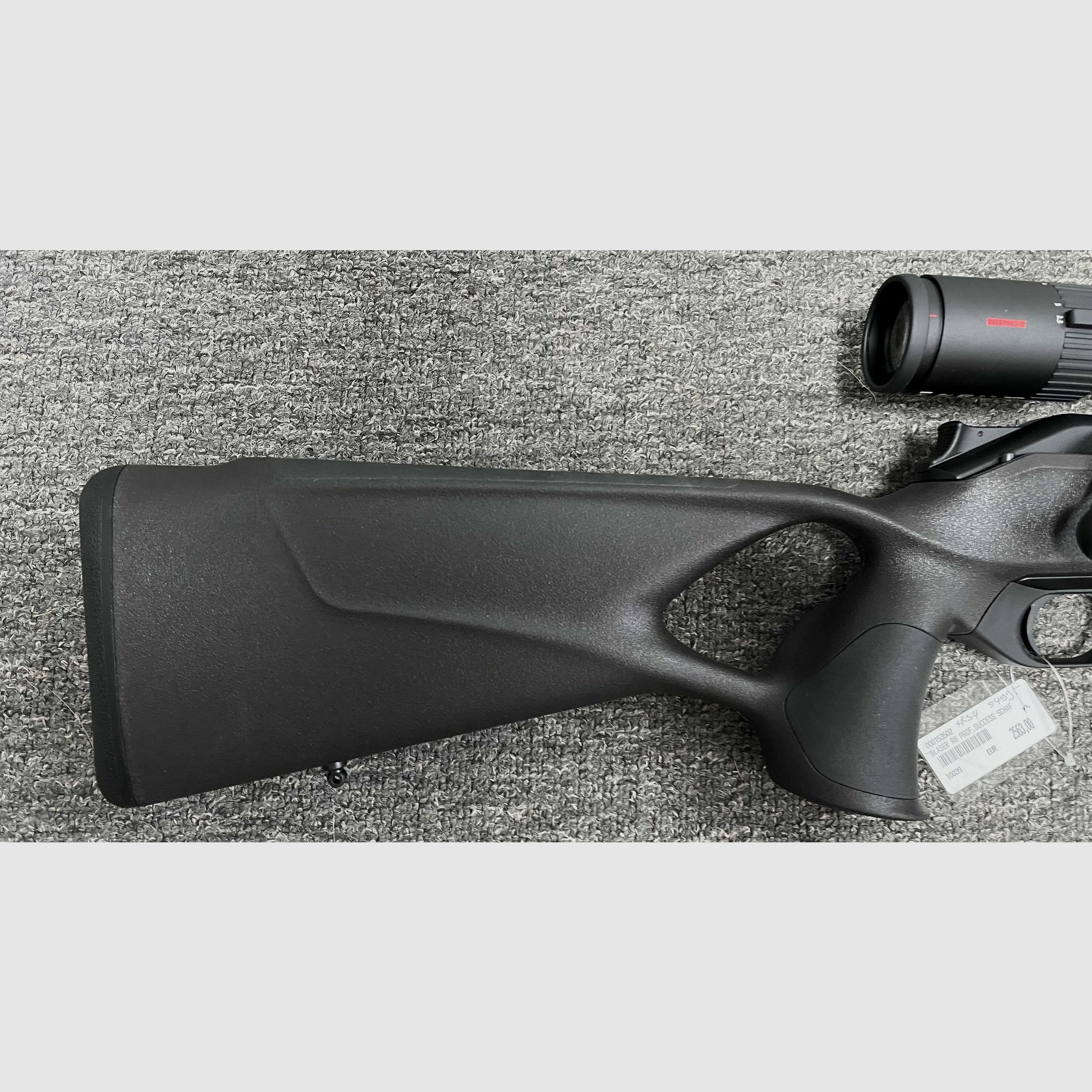 Blaser R8 Professional Success + Minox RS4 2.5-10x50 + Blaser saddle mount