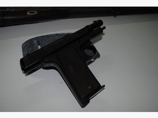 BERETTA BREVETTO 1915 W KALIBRZE 9MM GLISENTI