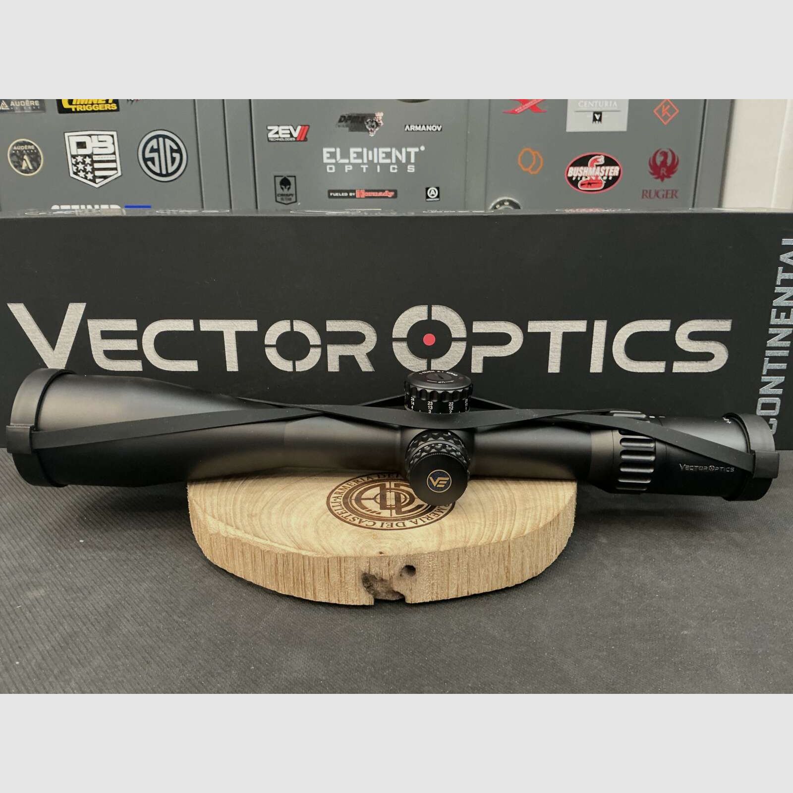 OPTYKA VECTOR CONTINENTAL 6-36×56 FFP, zdjęcie 1 z 2