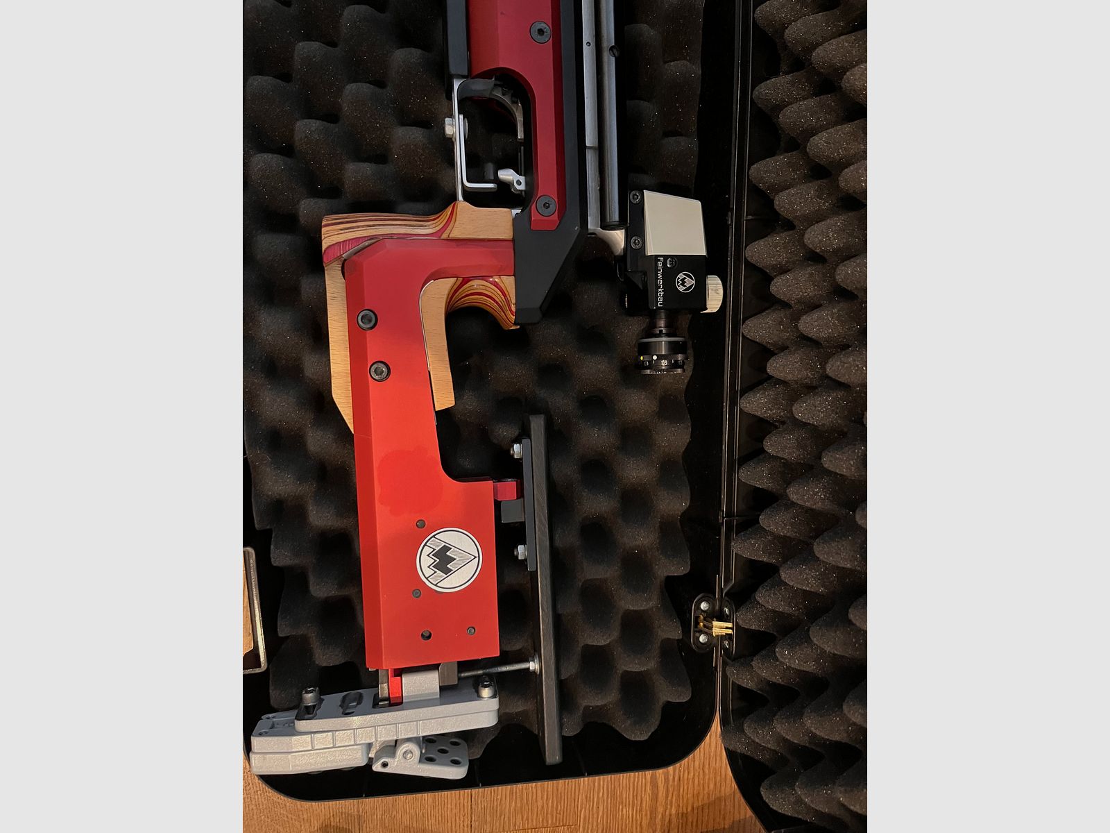 Feinwerkbau P70 Alu  Auflage