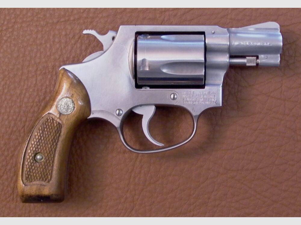 Smith & Wesson 60, imagen 1 de 2
