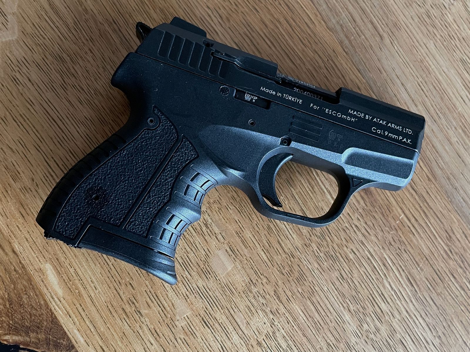 Zoraki Schreckschusspistole 906 mit diversem Zubehör 