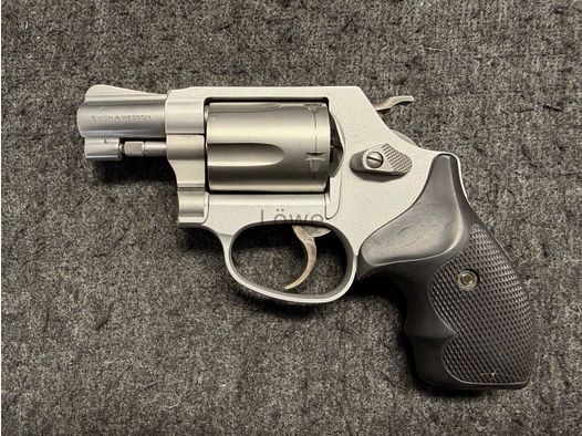 Smith and Wesson Airwight 637-1