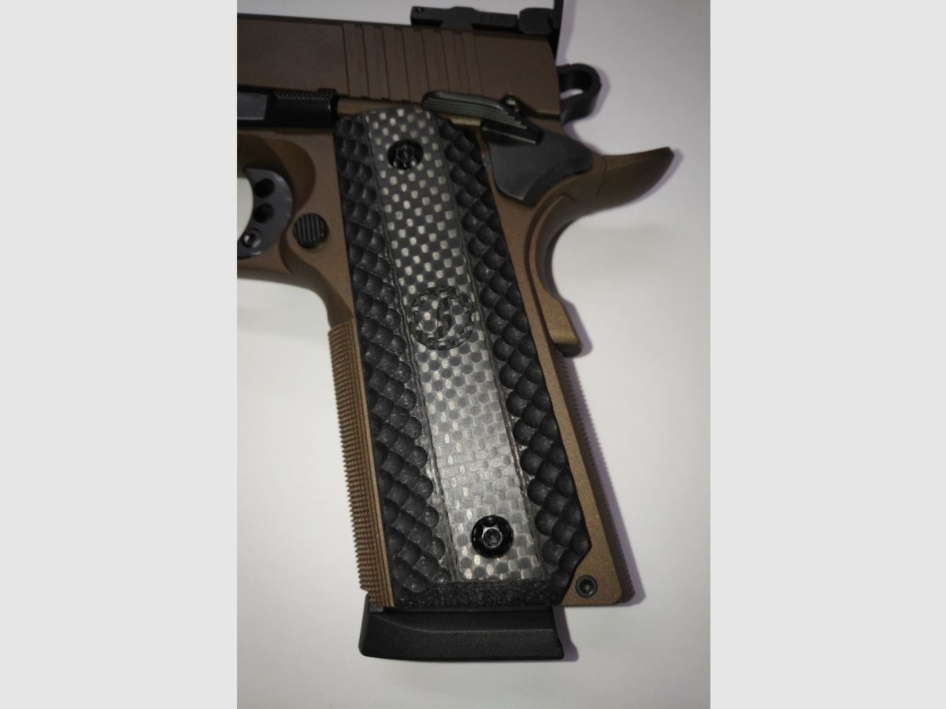 Schmeisser 1911 Hugo Bronze Edition