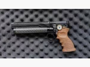 Huben GK1 .22 mit Luftpumpe & Munition