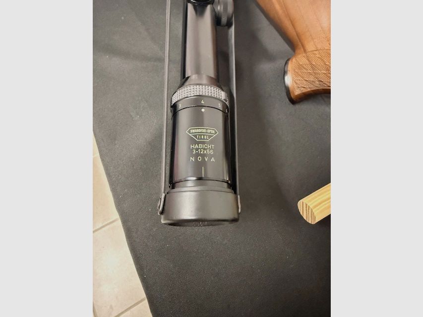 Blaser SR 830 Repetierbüchse Kaliber .300WinMag incl Swarowski und Transportkoffer 