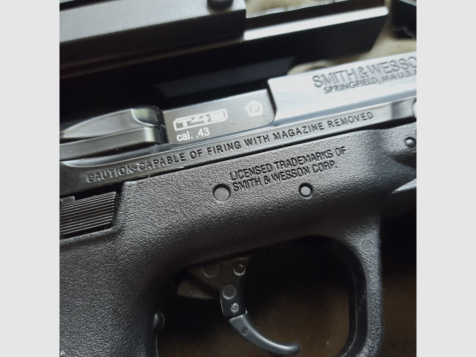 Umarex Smith & Wesson M&P9 M2.0 mit 2 TPM Magazinen im Koffer Set