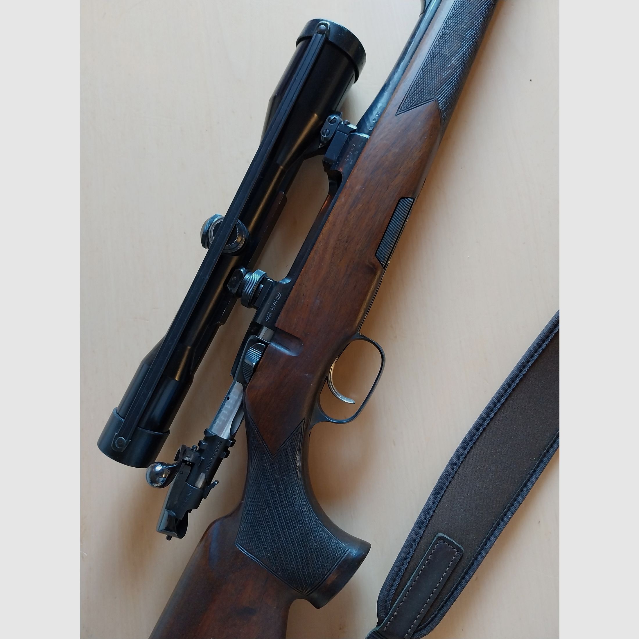 Sauer BBF Mod 54- Cal. 7x65R-16/70-Suhler hook mounting-Zeiss ZF 6×42 reticle 4 used- Very good condition. Best shooting performance.