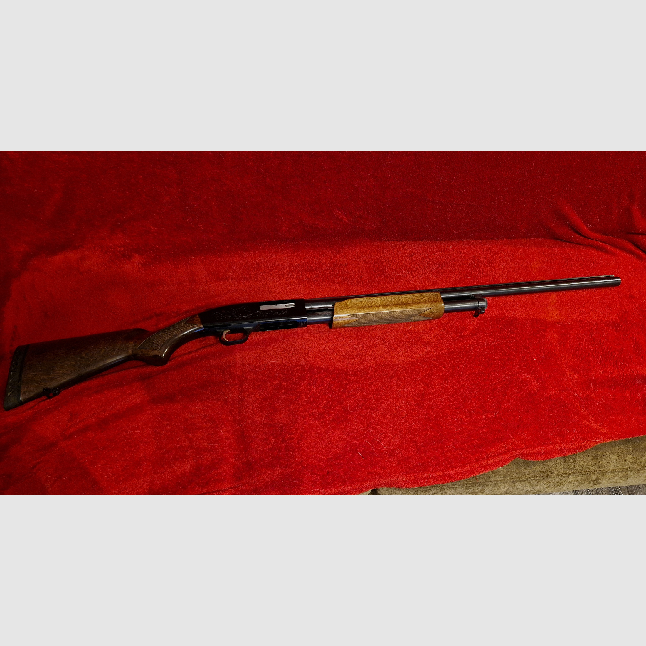 Vorderschaftrepetierflinte *Mossberg 500a 12/76*