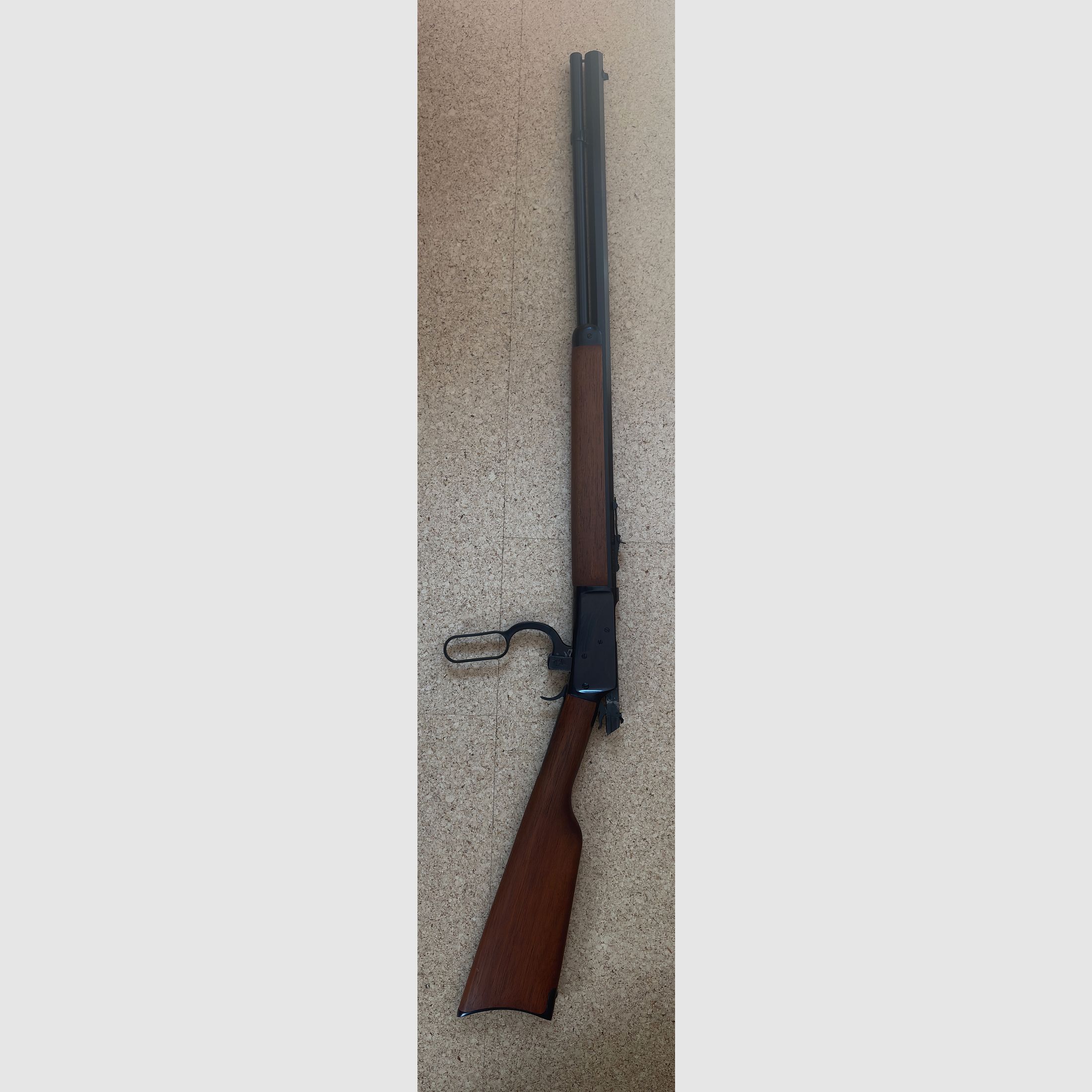 Unterhebelrepetierer Rossi Puma M92 - Achtkantlauf