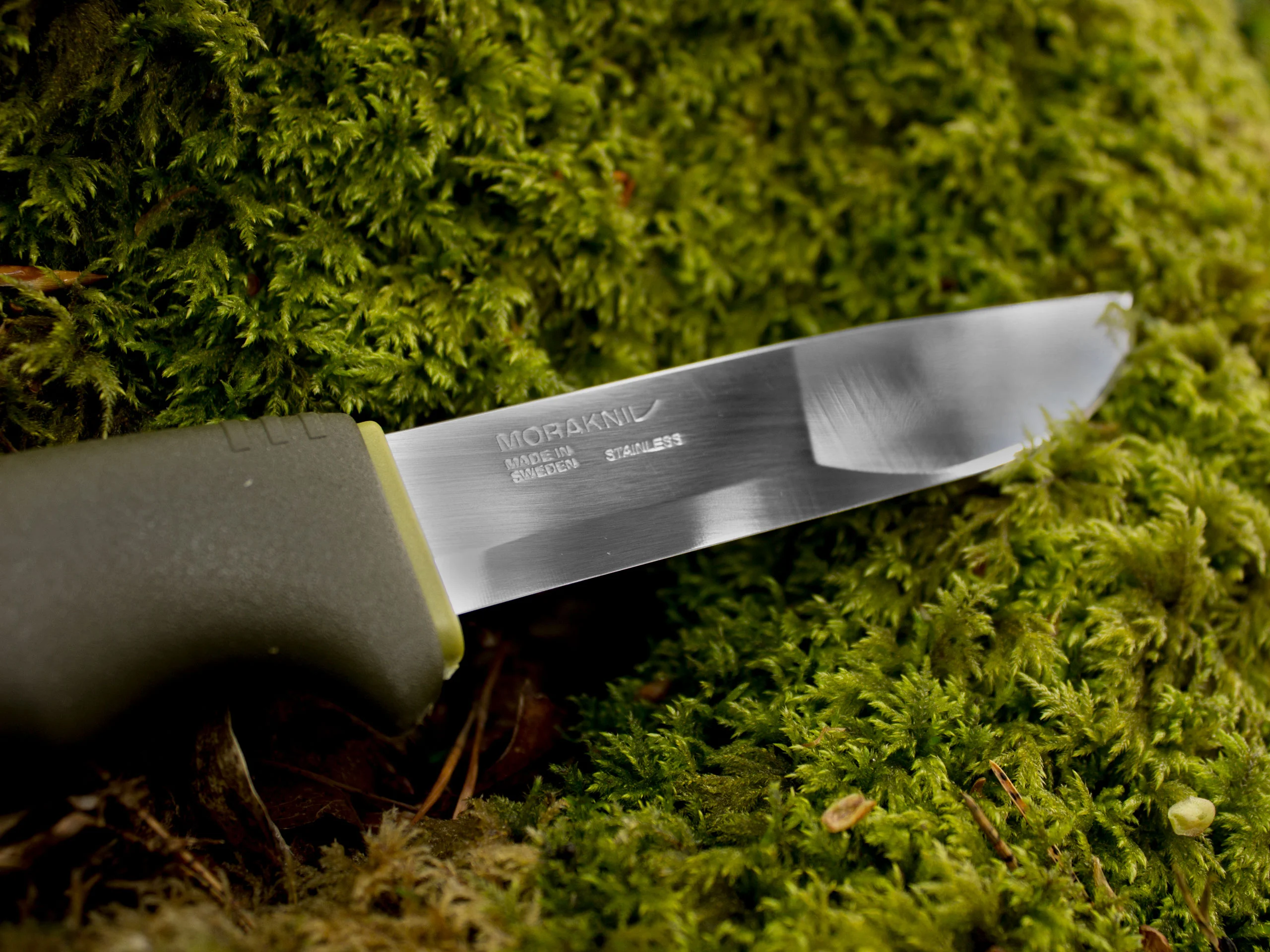 Nóż Morakniv Bushcraft Forest zielony stal nierdzewna (12356), zdjęcie 6 z 6