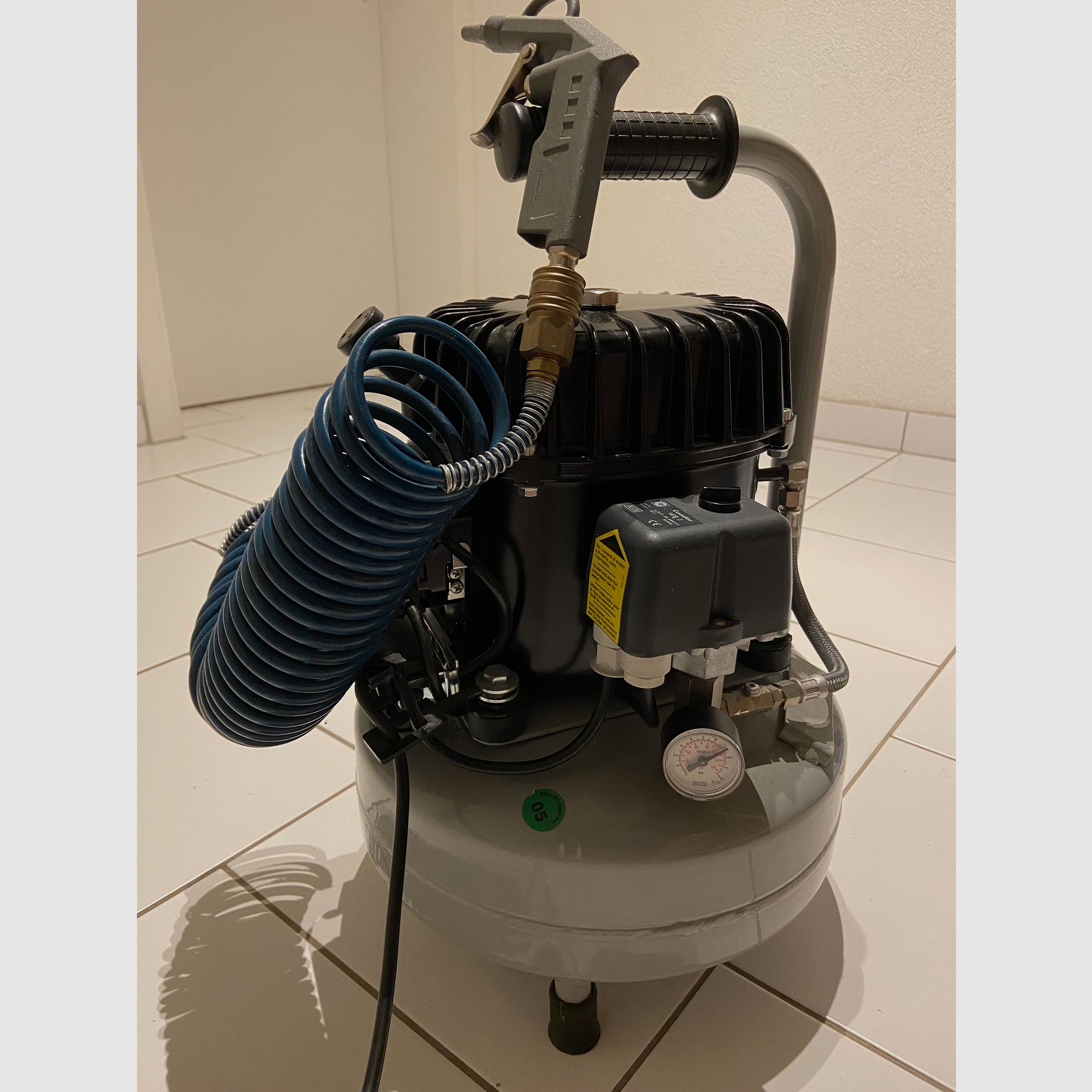 Schneider Compressor Silent-Master SEM 50-8-9 W - Fluistercompressor!