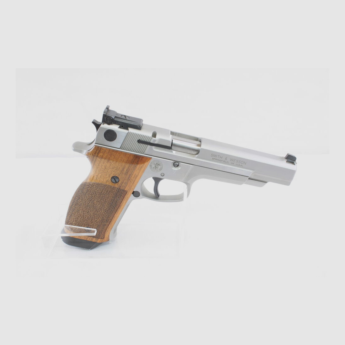 Smith & Wesson 5906 Target Champion