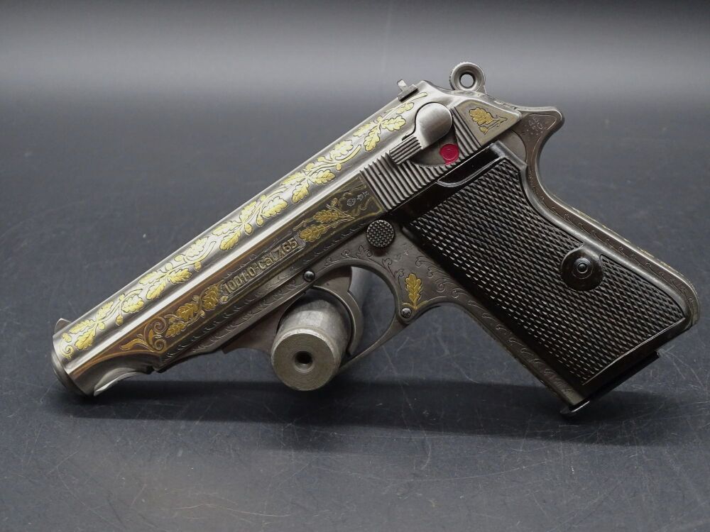 Walther PP DDR KKV 1001 Eichenlaubgravur in Gold Kaliber 7,65mm Brow. PP DDR KKV 1001