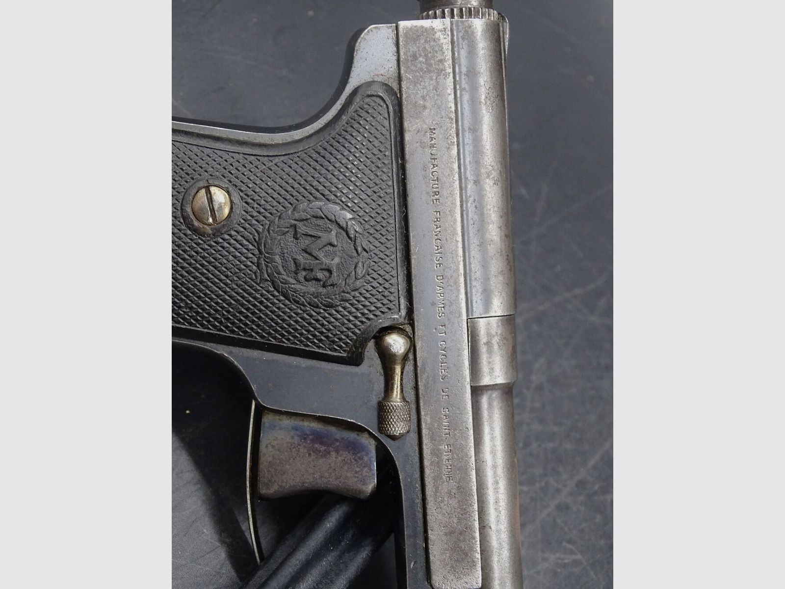 De Franse politieagent nr. 5 kaliber 6,35 mm Browning politieagent nr. 5