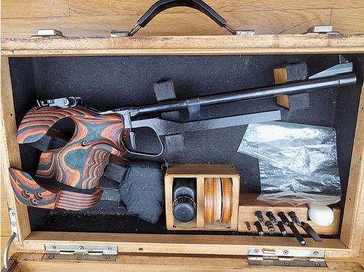 Légendaire pistolet TOZ 35 M – Made in URSS – Mono-coup 22LR – Champion du 50 mètres – Caisse d&rsquo;origine – TBE