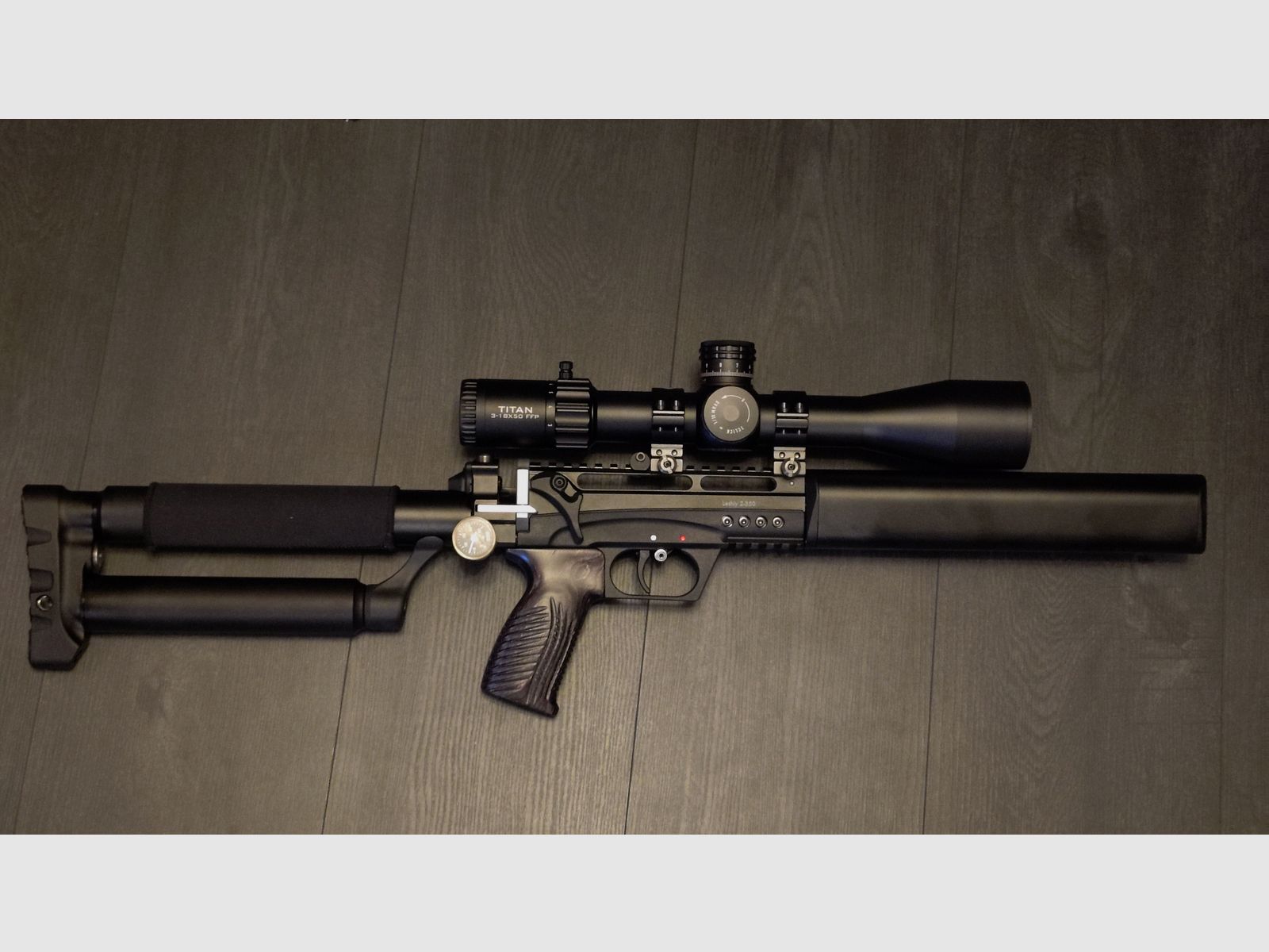 Edgun Leshy 2 / 350mm / CAL .22 5,5mm / F-Zeichen + Element Optics TITAN 3-18x50 FFP MRAD