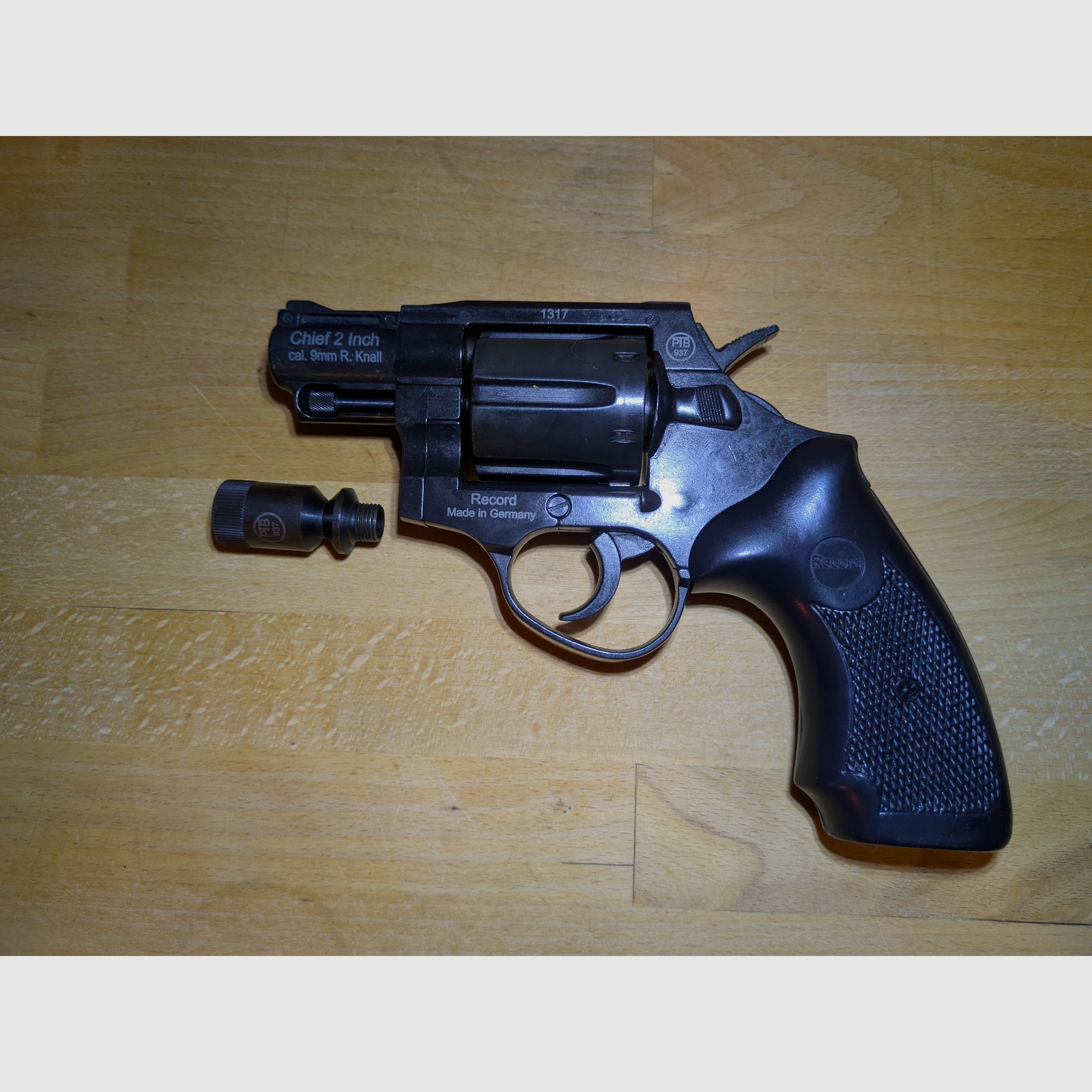Record Chief 2 Zoll Kal. 9 mm R.K. schwarz