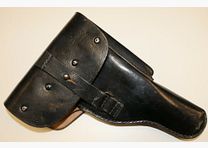 różne skórzane kabury używane do Walther P38 / P1 z Bundeswehry