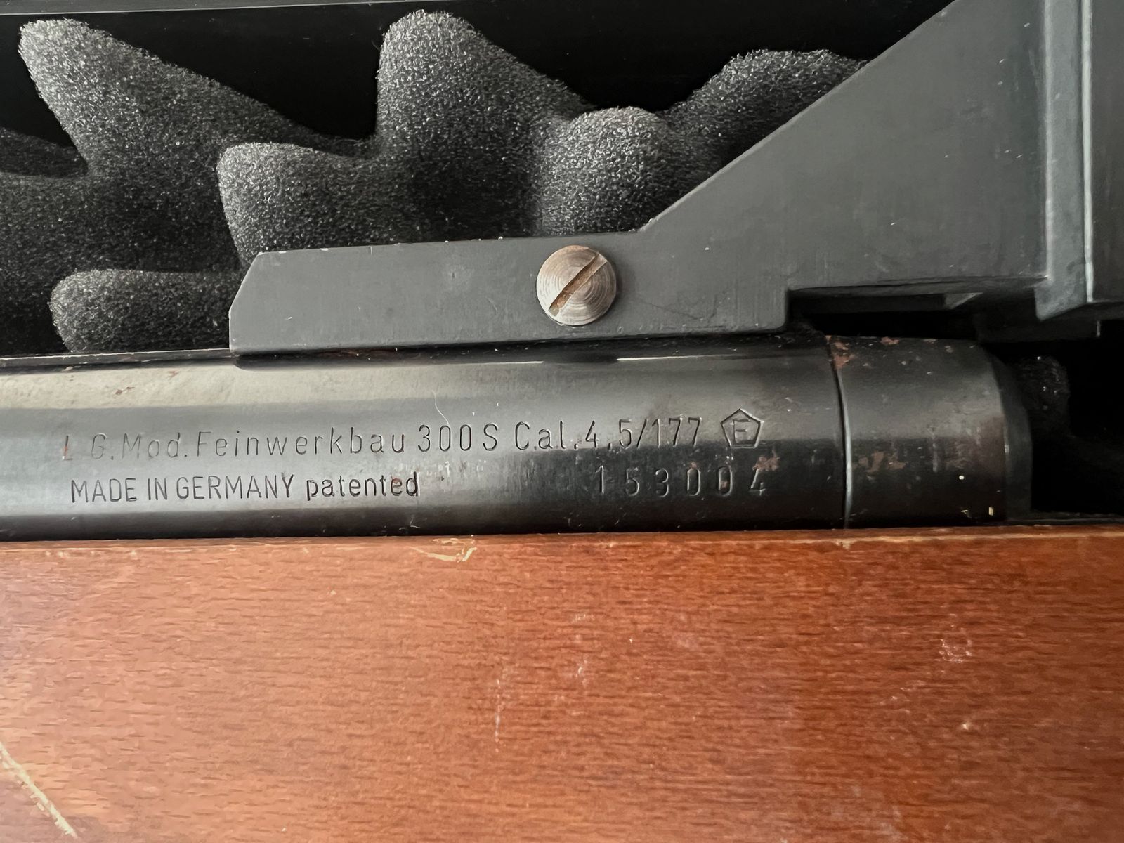Feinwerkbau 300S links 