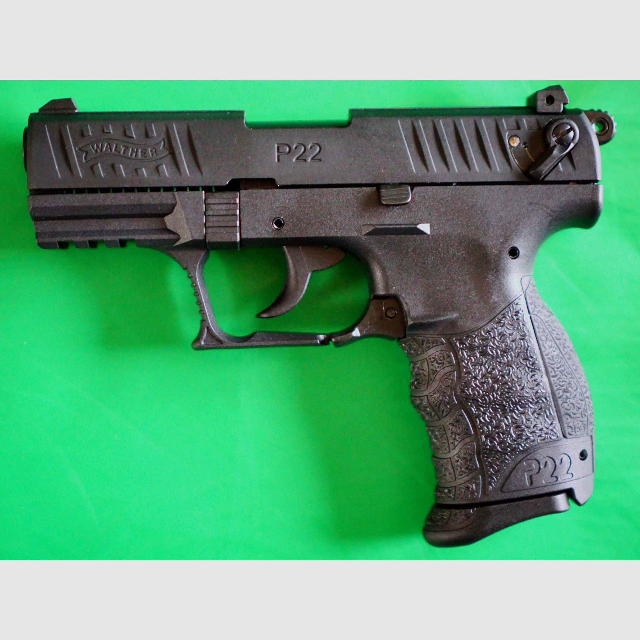 Walther P22Q Schreckschuss Pistole 9mm P.A.K. schwarz  (PTB 778) - neuwertig!