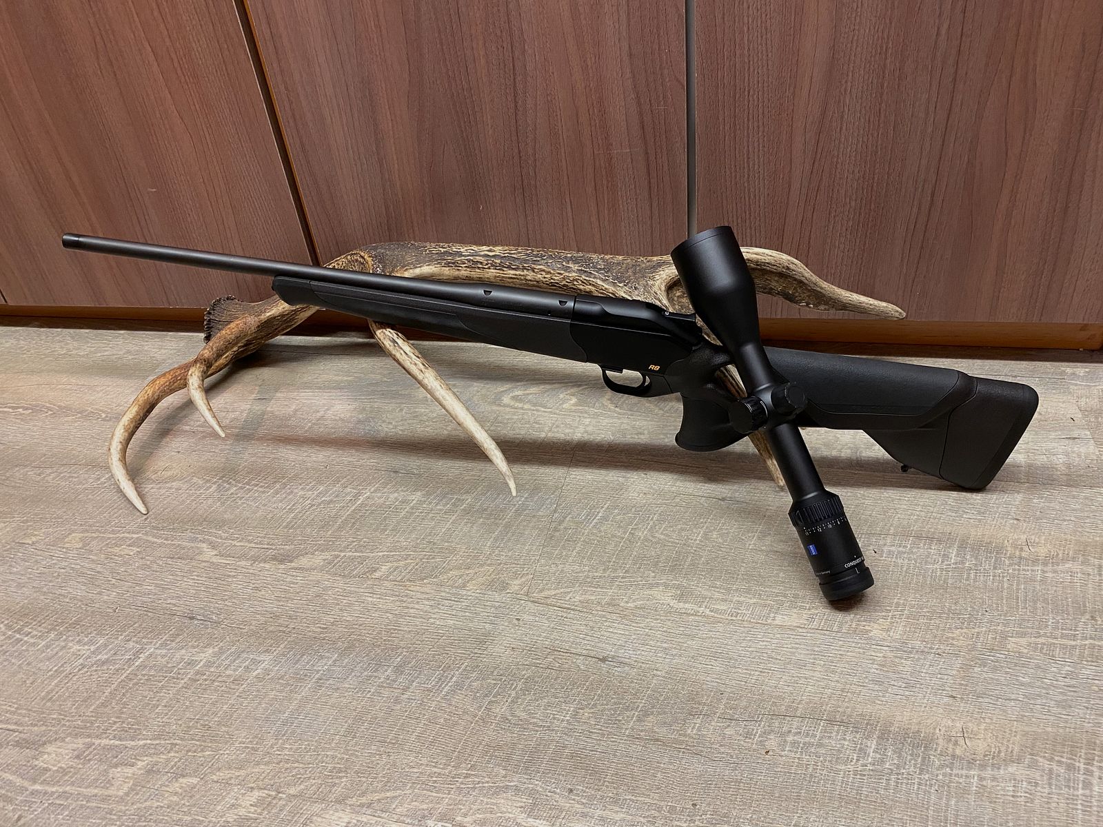 Blaser R8 Ultimate, con Zeiss Conquest V6 2,5-15x56 M, canna corta