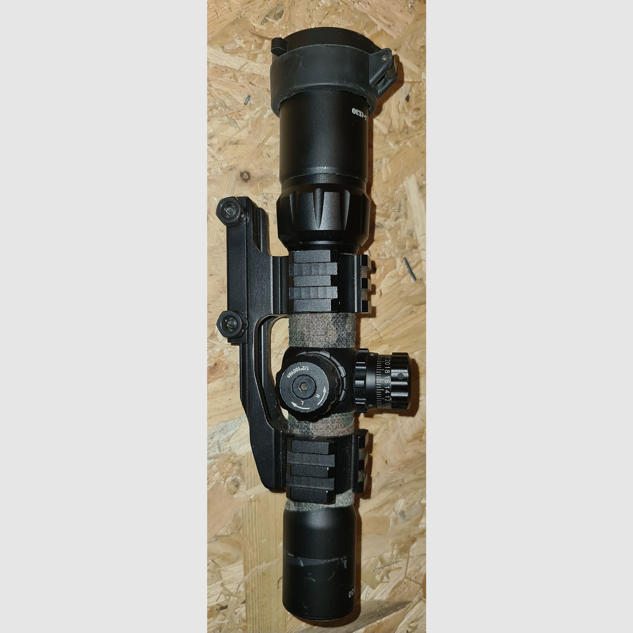 ZIELFERNROHR SNIPER LEUCHTABSEHEN PAINTBALL SOFTAIR AIRSOFT NERF RENNACTMENT  MUSTANG 1,5 - 4x30 GEBRAUCHT 