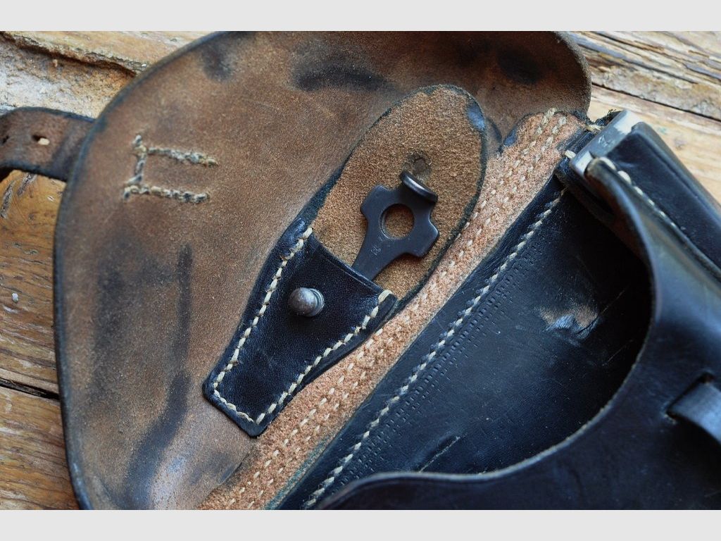 Holster P04 1940 uit Wk2