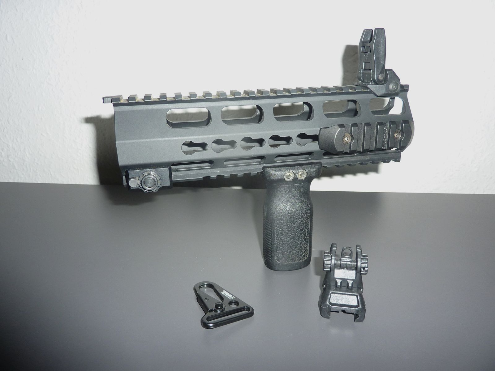Haenel CR 223 Keymod Handschutz mit Zubehör