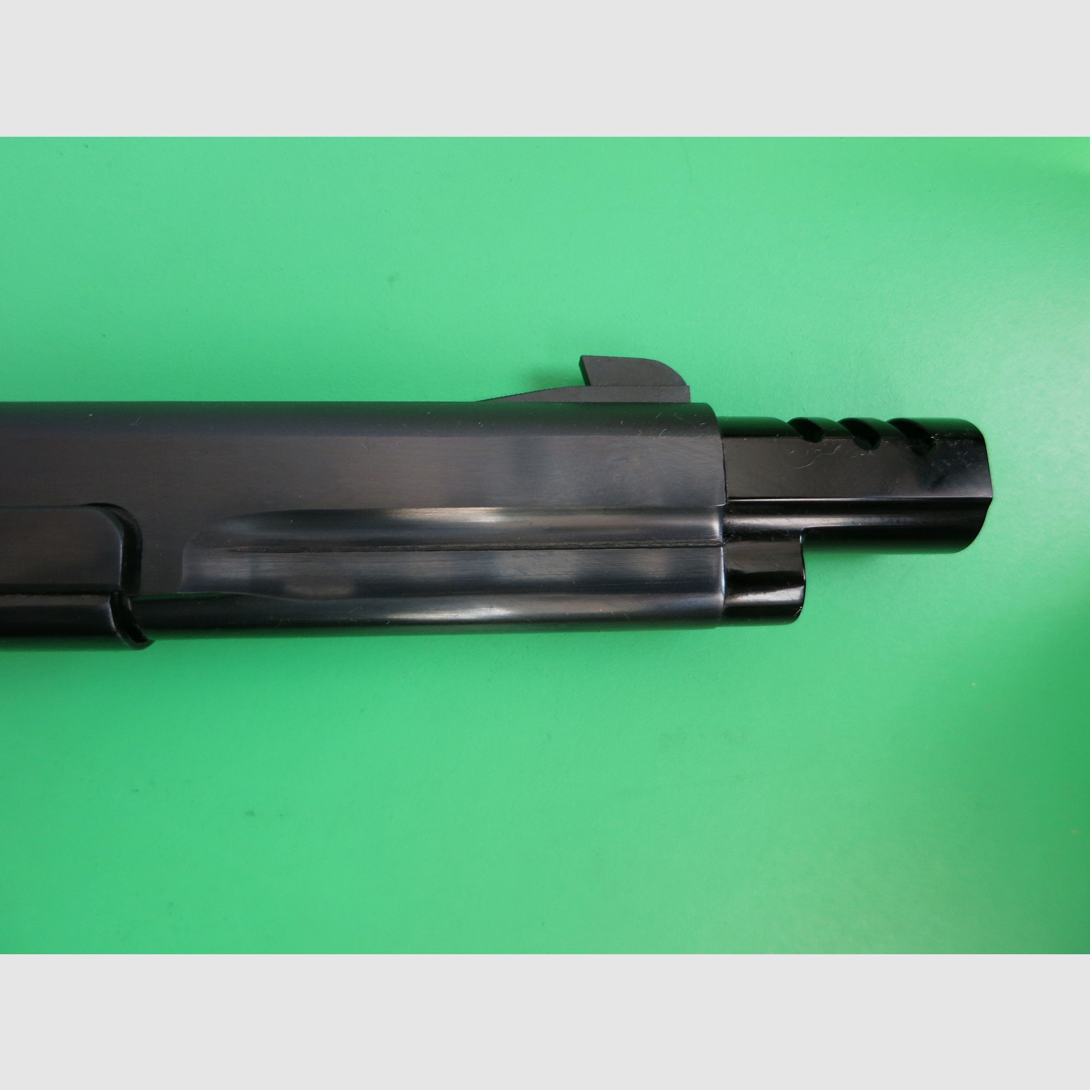 Pistola sportiva di alta gamma Smith&Wesson Mod. 41, .22 lfB, canna da 7,5" con compensatore, come nuova, assoluta rarità da collezione #40