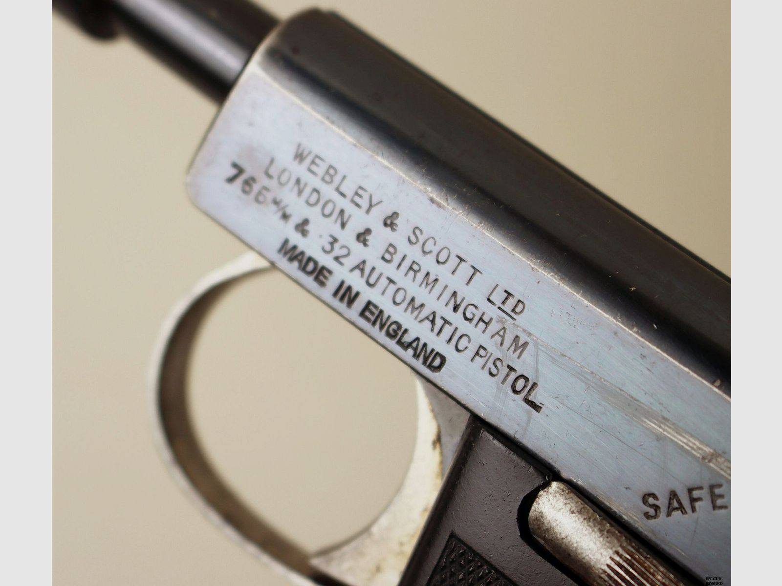 Pistolet Webley & Scott mod. 1913 Humane Killer cal. 7,65 mm n° de série 137420, image 9 sur 14
