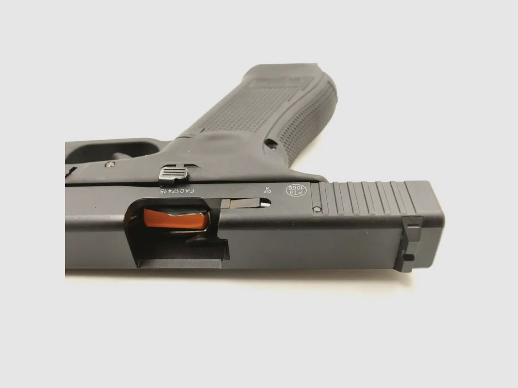Pistolet alarmowy Glock 17 Gen5 C12 197x34x139mm + futerał na broń, zdjęcie 5 z 8