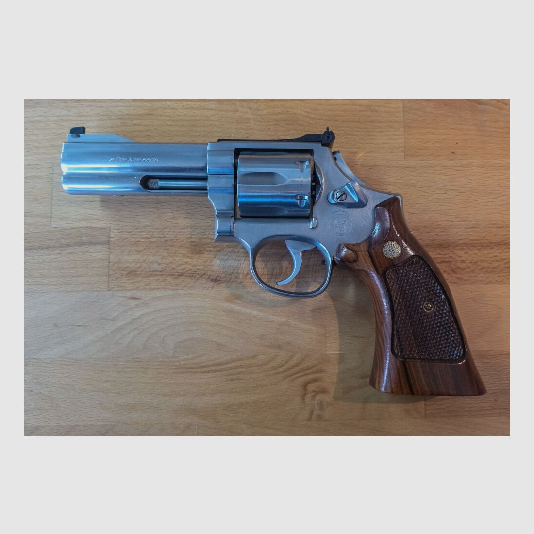 Smith & Wesson 686-3, Bild 2 von 5