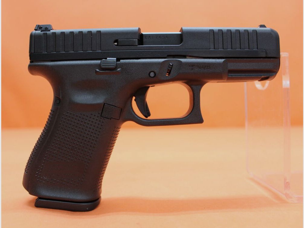Glock Ha.Pistola .22lr Glock 44 Gen5 Gen5 102mm canna/ caricatore di riserva (.22L.R./ .22lfb)