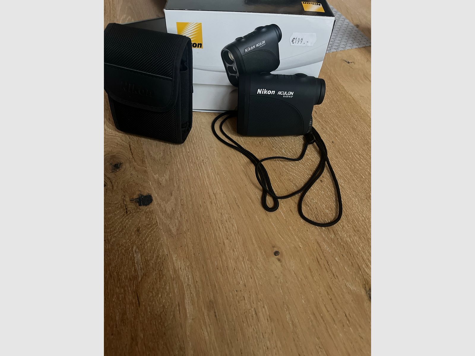 Nikon Aculon 6x20 rangefinder