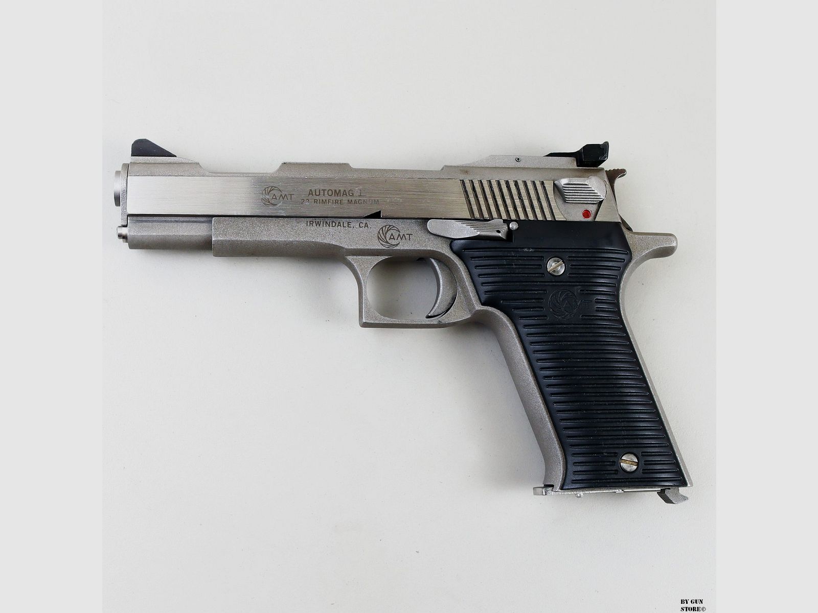 Pistolet AMT mod. Automag II cal. 22 Magnum matr. H34846, image 1 sur 9