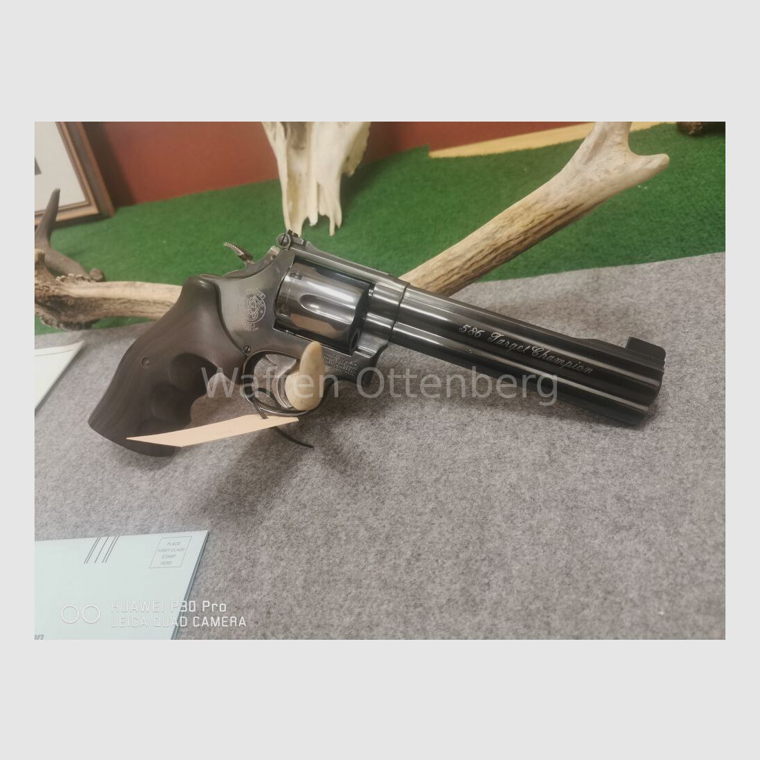 Smith & Wesson 586-4 Target Champion