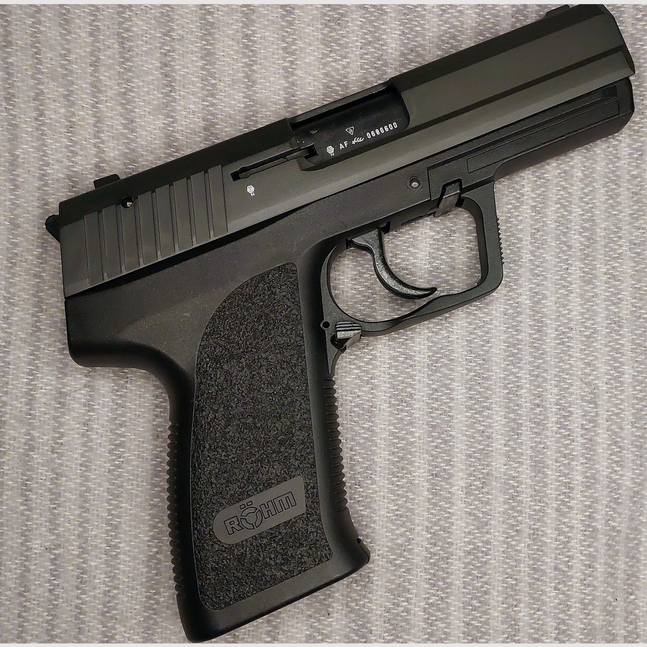Röhm RG 96 blank firing pistol blued (PTB 699)