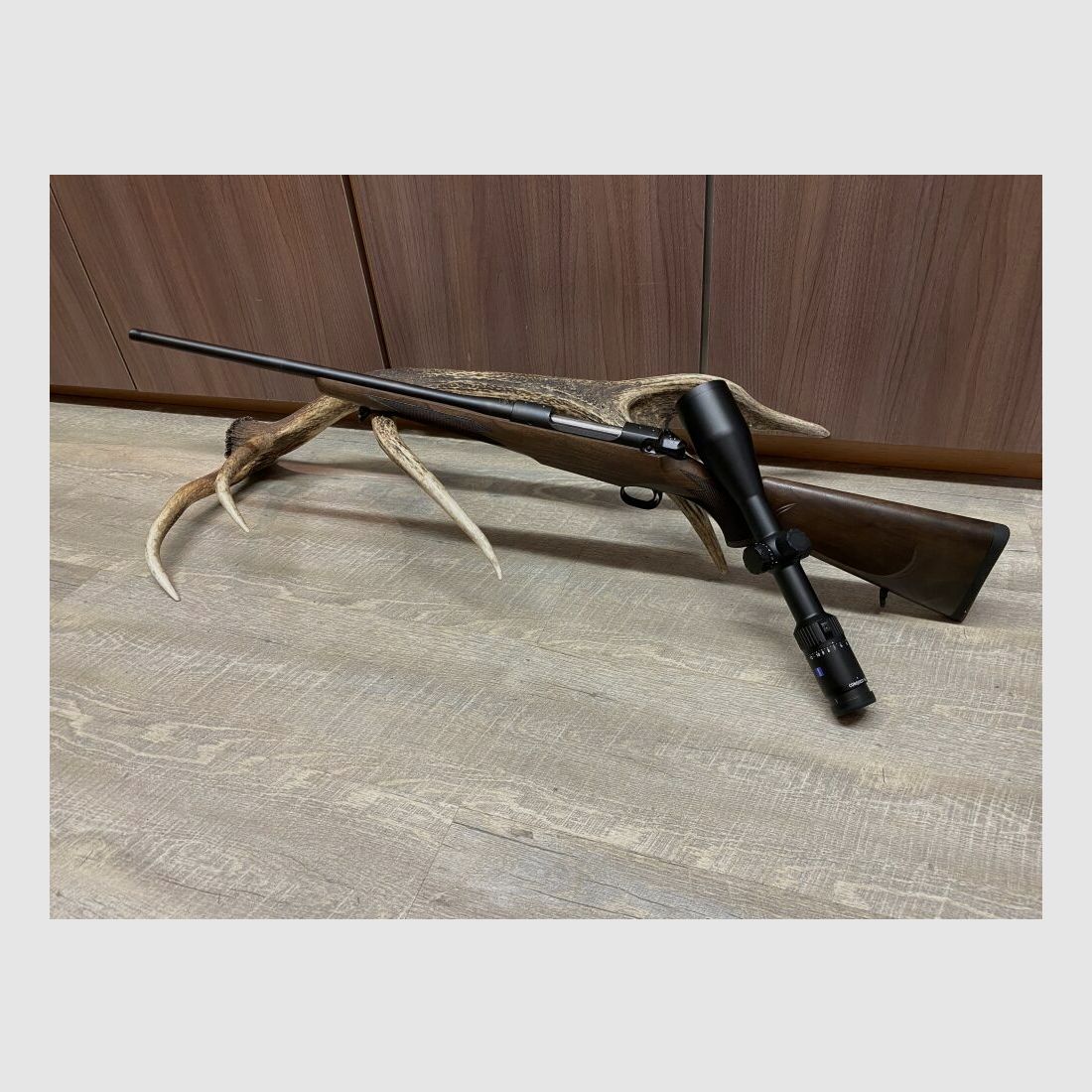 Mauser M12 Pure, con Zeiss Conquest V4 3-12x56