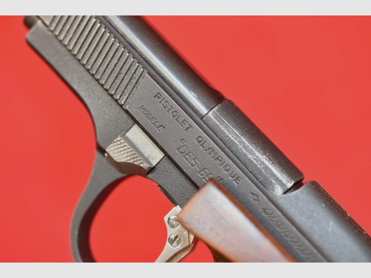 #6872 DES-69-pistool, kal. .22lr, afbeelding 15 van 18