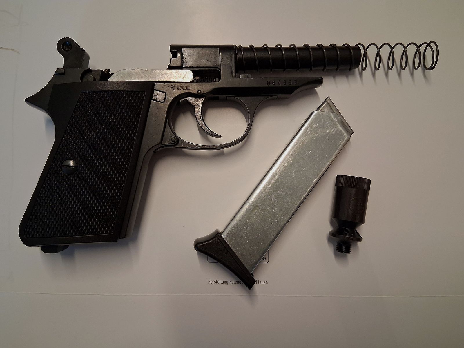ME 9 mod. Para Griffstück komplett, Magazin, Abschussbecher, original Koffer (neuwertig)