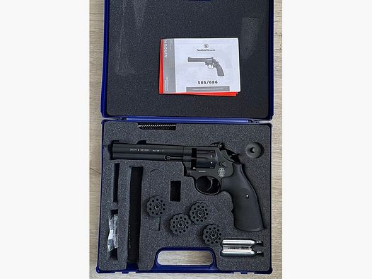 Smith&Wesson