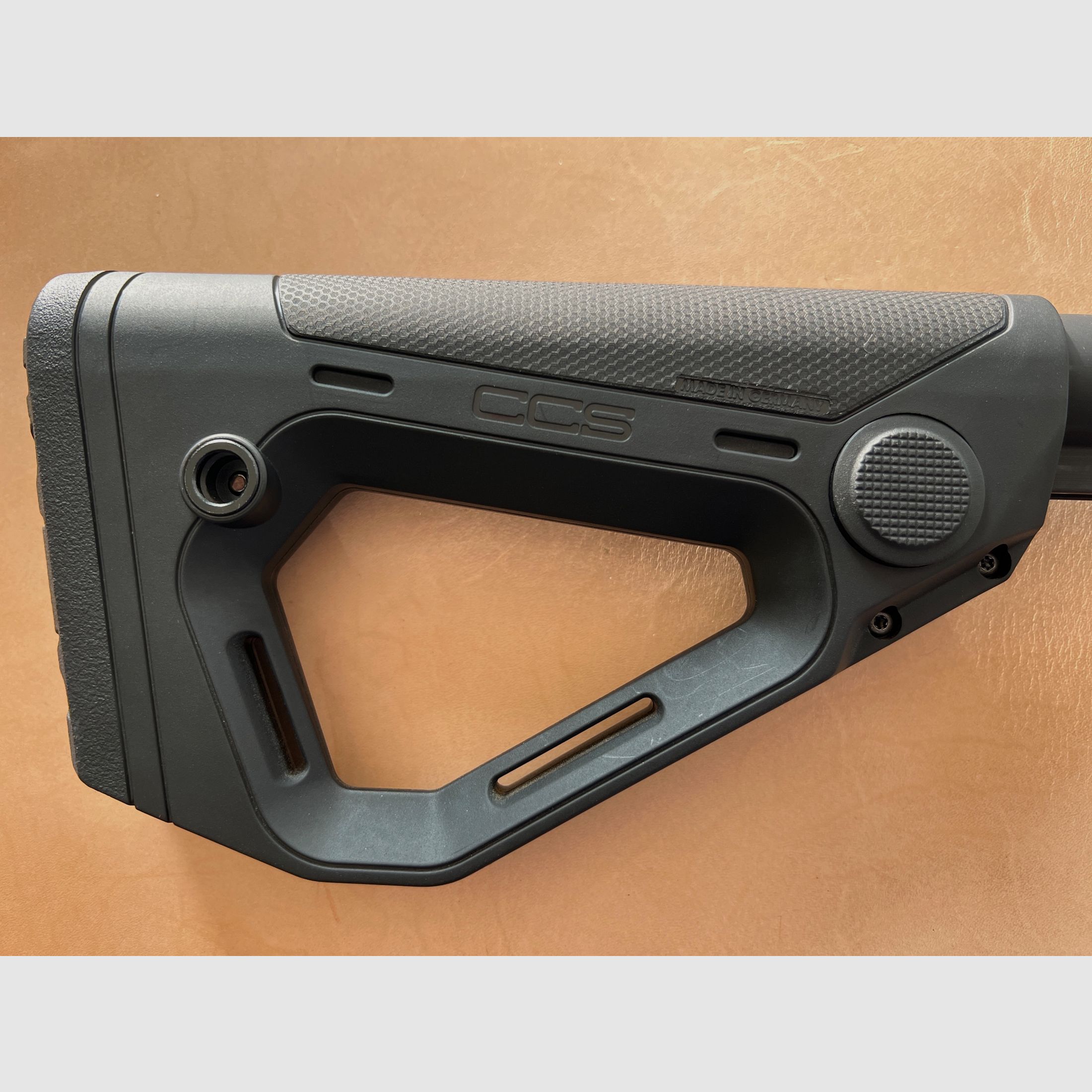 Hera Arms AR15 mit Glas und Zubehör