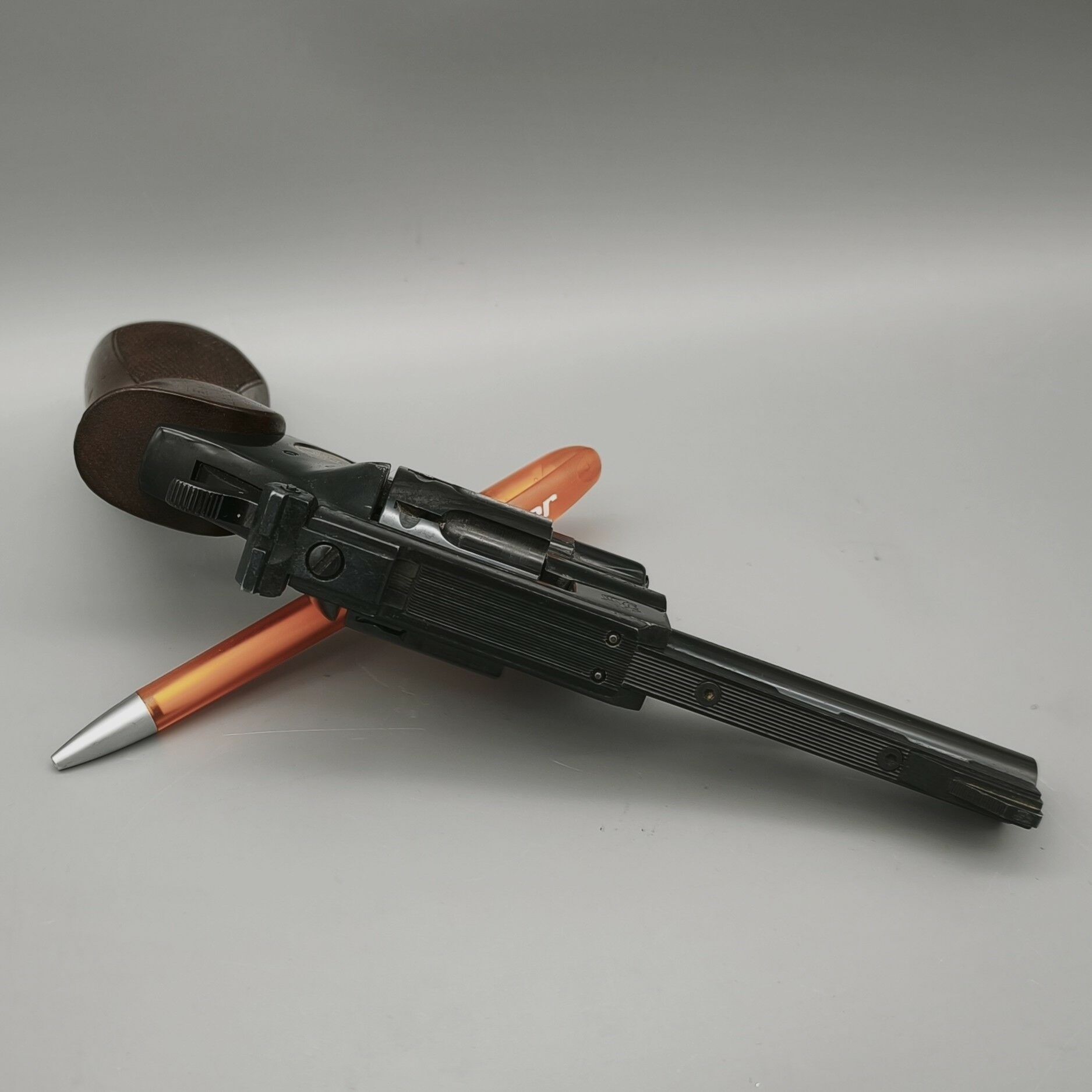 Revolver Weihrauch Arminius HW4 4" 4mm RF Long "Sans besoin" #139 4mmRF Long