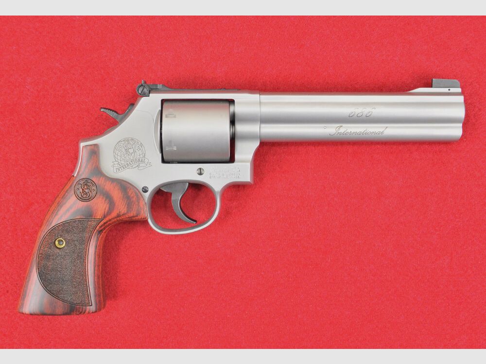 Smith & Wesson 686 International 6" .357 Mag.