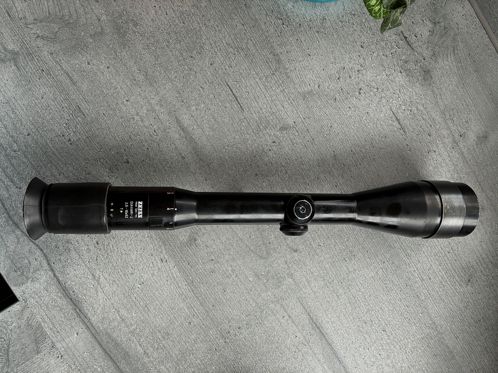 Zeiss Diavari-Z 2,5-10x52 T*